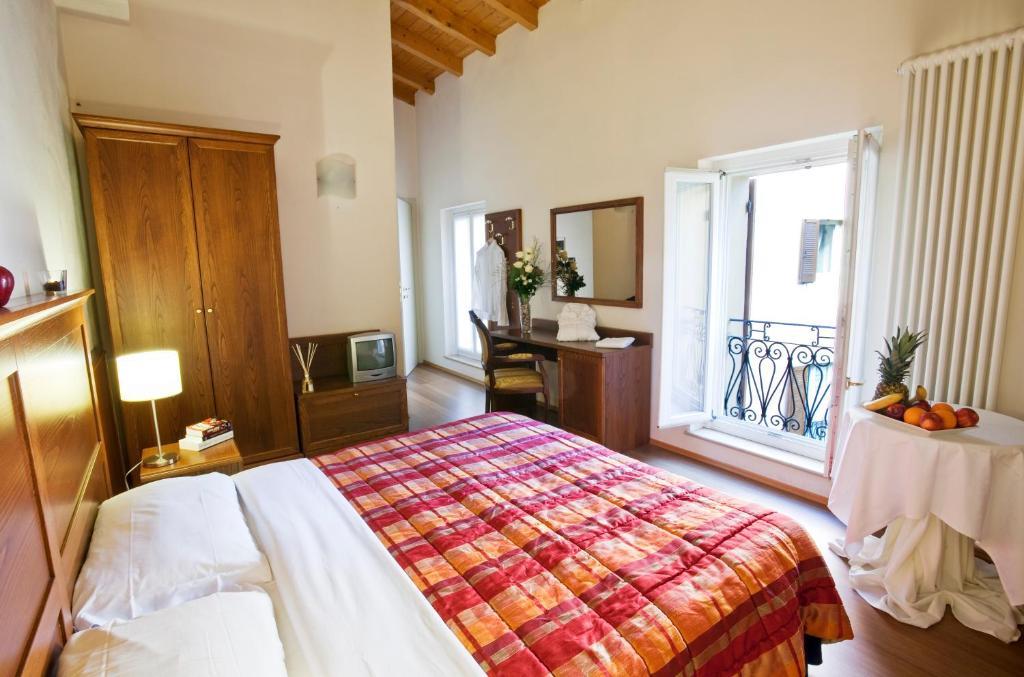 Arena Inn B&B Верона Экстерьер фото